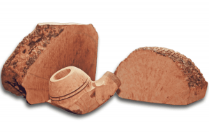 briarové drevo a ukážka briarovej fajky v procese výroby